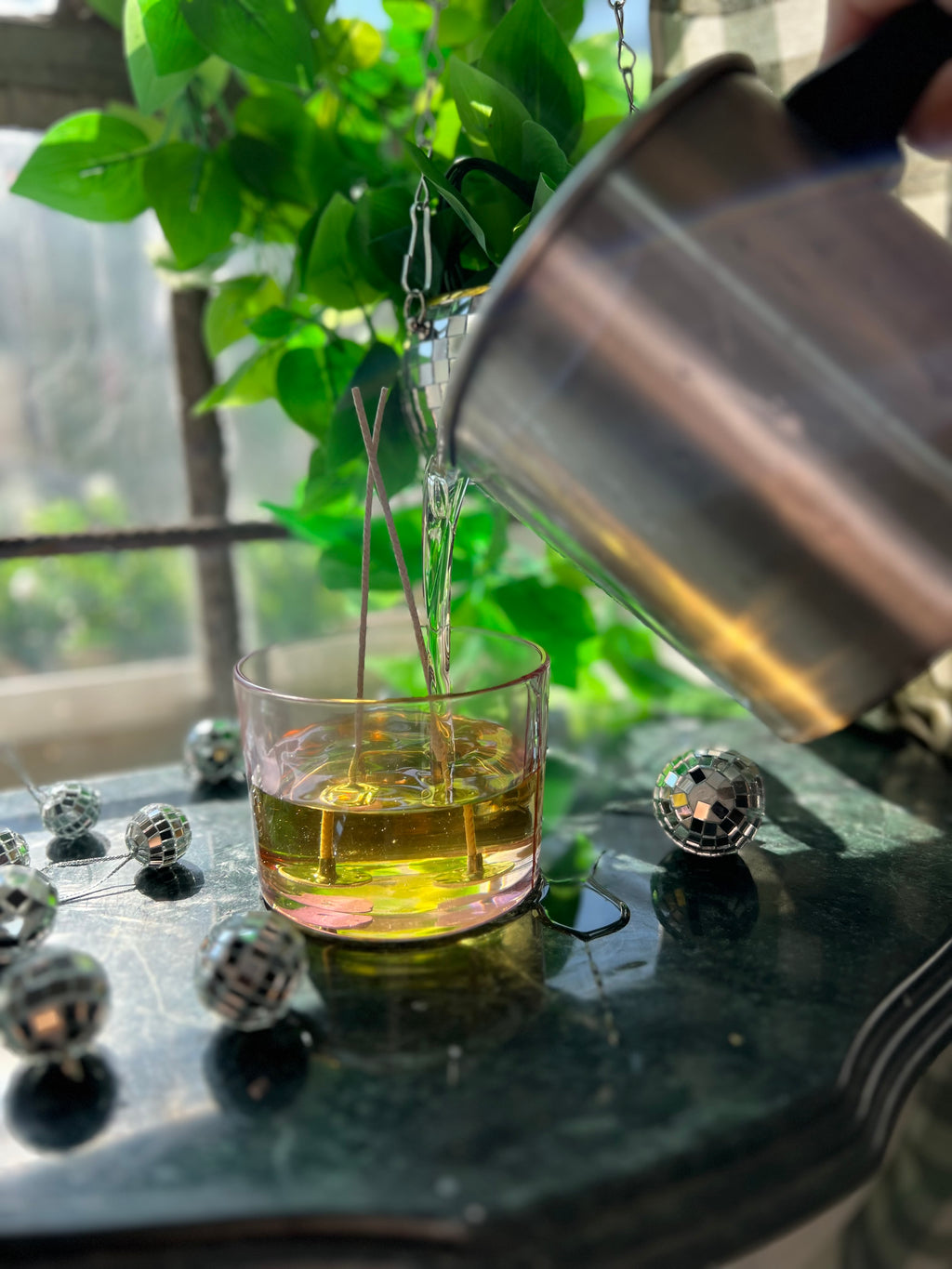 Round Two Wick Vessels with Bamboo Lid (15 oz)