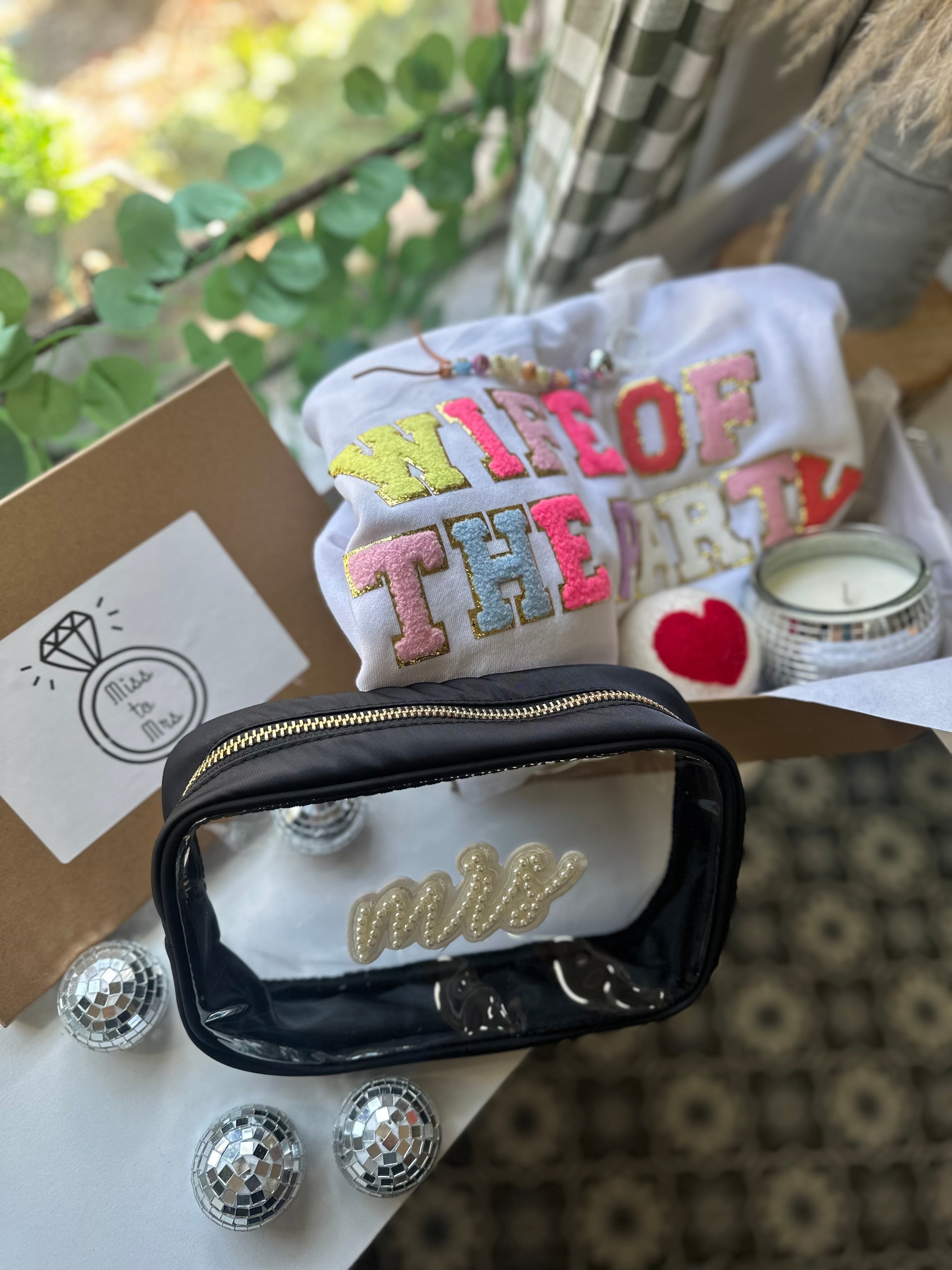 Going to the  Chapel Themed Box ⛪️🩷