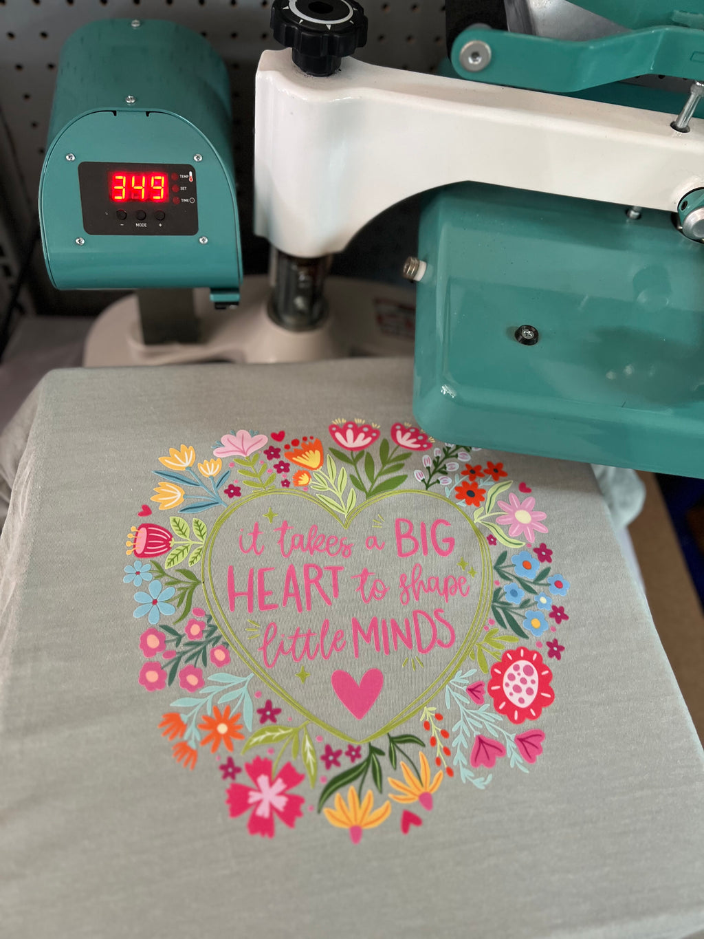 It takes A Big Heart To Shape Little Minds Design