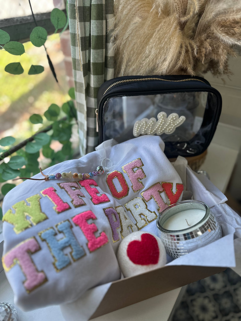 Going to the  Chapel Themed Box ⛪️🩷