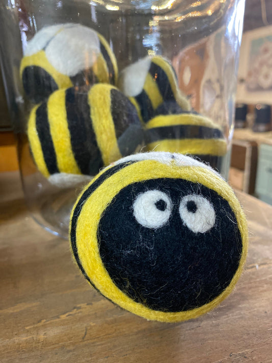 🐝Bumble Bee Dryer Balls