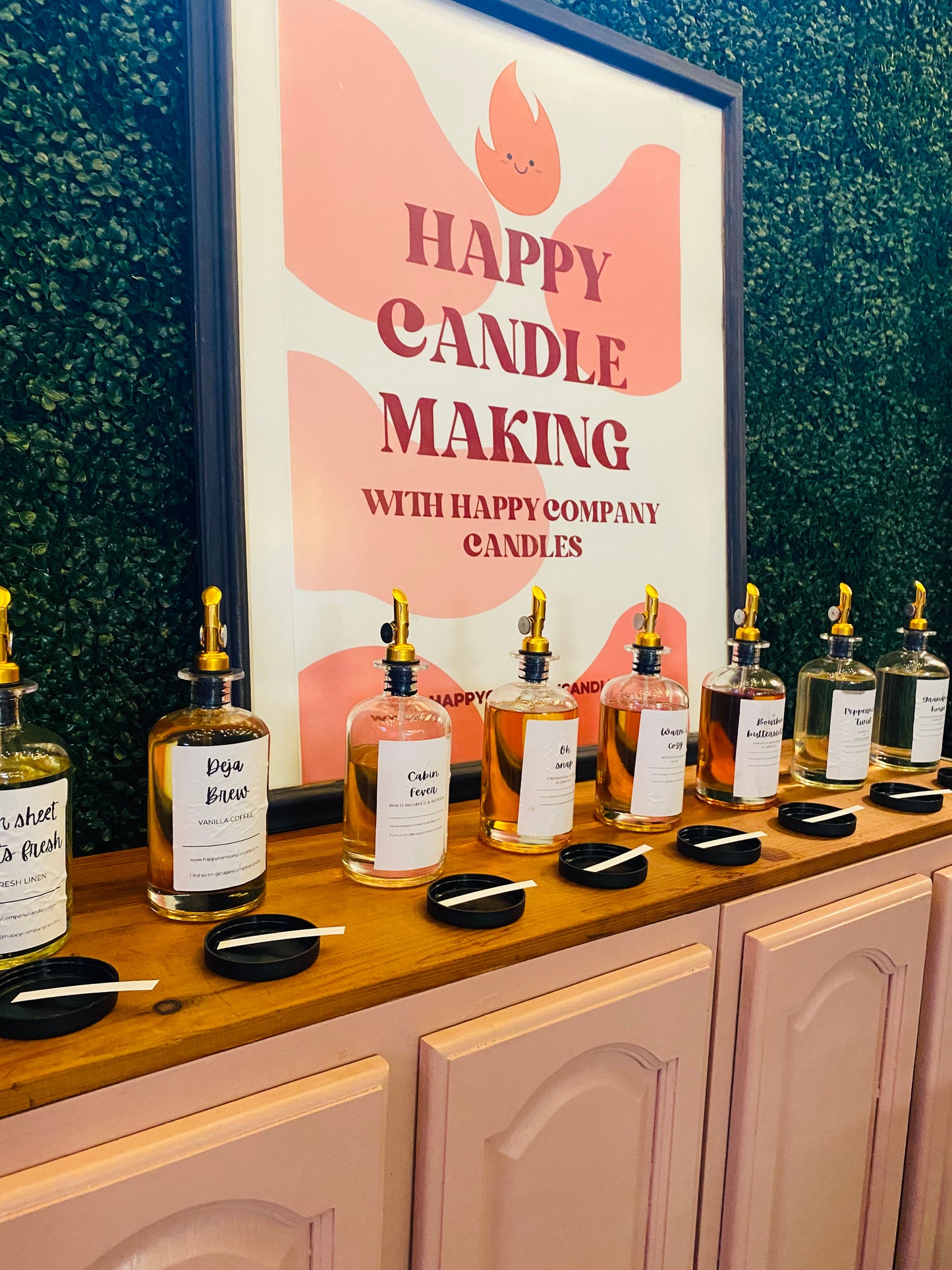 Happy Company Candle Bar